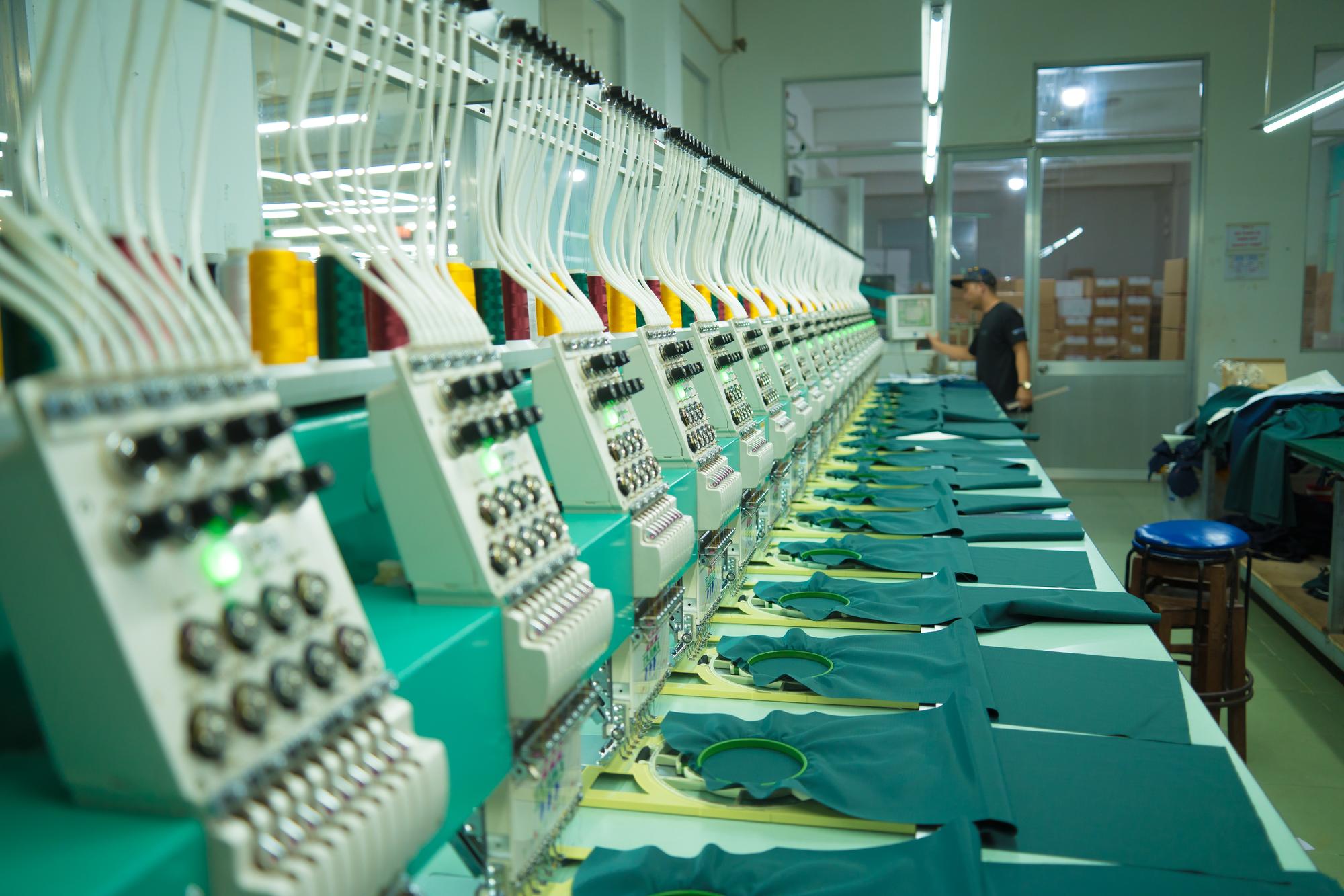 industrial embroidery machines in line